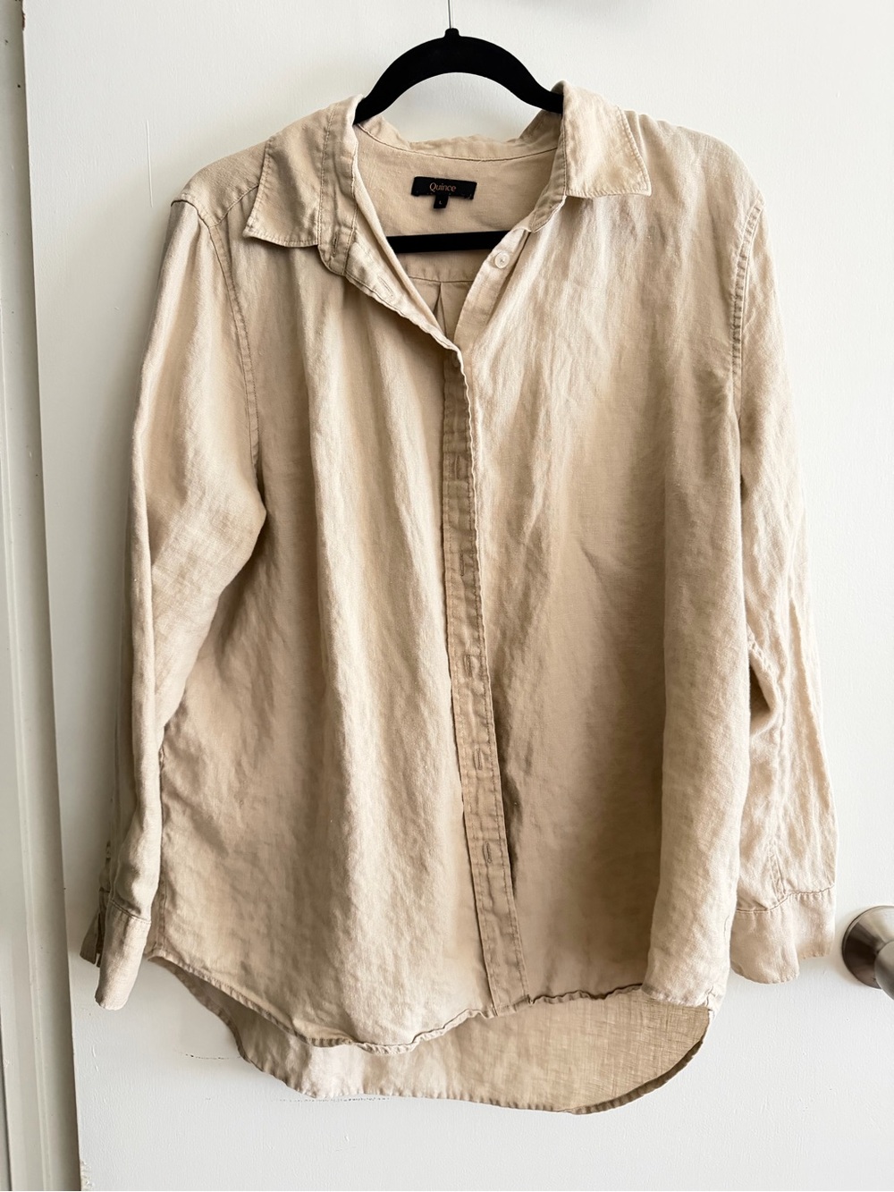Quince Women’s Linen Long-Sleeve Button Shirt in Beige